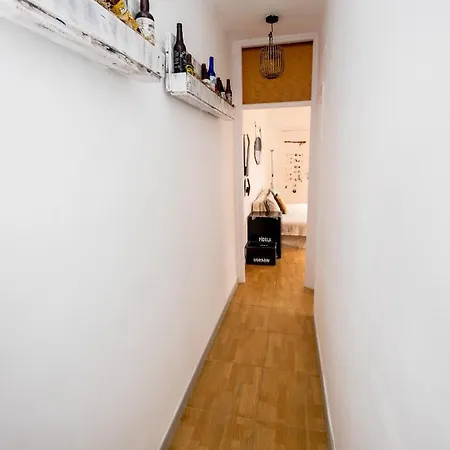 Apartment Surf & *